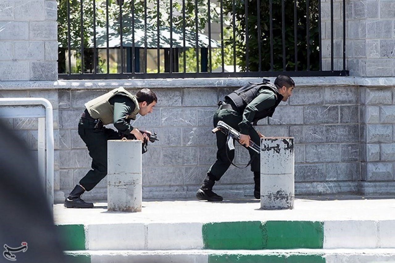 Îranê cezayê îdamê da 8 çekdarên DAIŞê