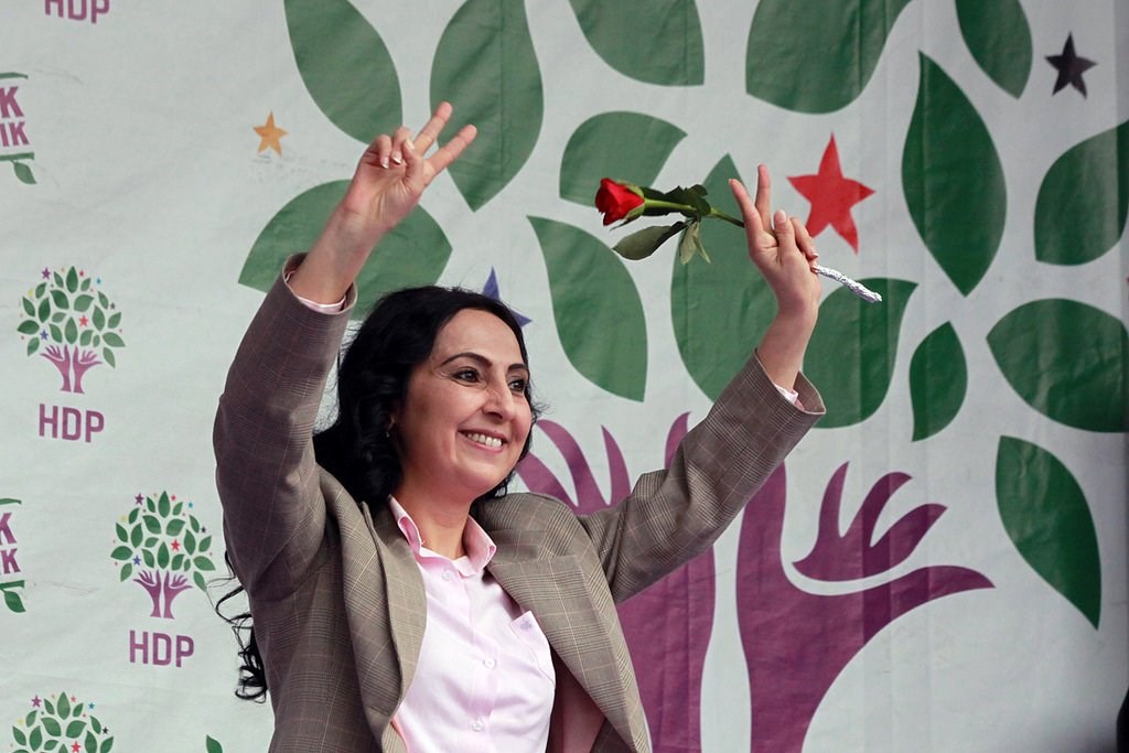 HDP’s Yuksekdag calls for freedom for Demirtas in court appearance