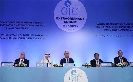 Çavuşoglu: Em nahêlin statuya Orşelîm bê guherandin