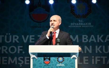 Numan Kurtulmuş: Zimanê dayîkê wek şîrê dayikê helal e