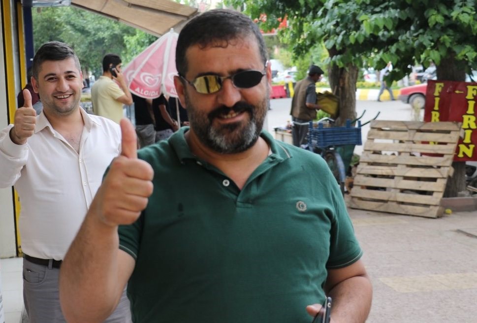 Diyarbakırlı mucitten arkayı gösteren gözlük