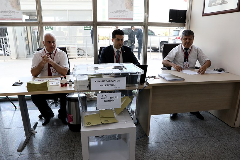 WÊNE - Li Konsulxaneya Hewlêrê dengana ji bo hilbijartinên Tirkiyê