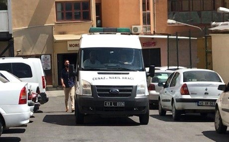 RUHA – Ji bo avê li hev xistin: 3 kes mirin