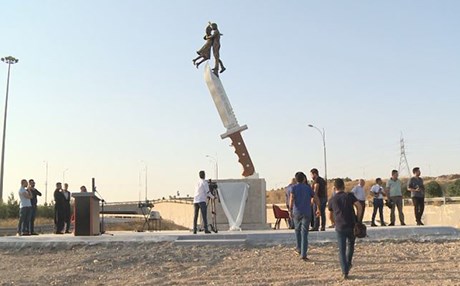 لە سلێمانی پەردە لەسەر پەیکەری کولتوور و خۆشەویستی لادرا