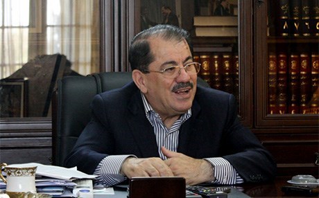 Nazim Debax: Ebadî di derbarê cezayên li dijî Îranê de lez kir