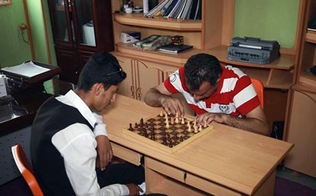 لە سلێمانی خولێکی یاریی شەترەنج بۆ نابینایان کرایەوە