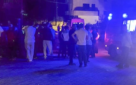 Siirt'te yüksek gerilim hattı kabloları kalabalığın üzerine düştü