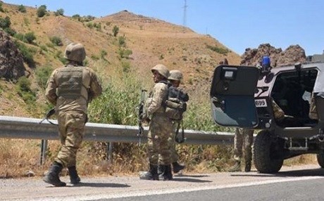 Li Colemêrgê mayin bi leşkeran ve teqiya!