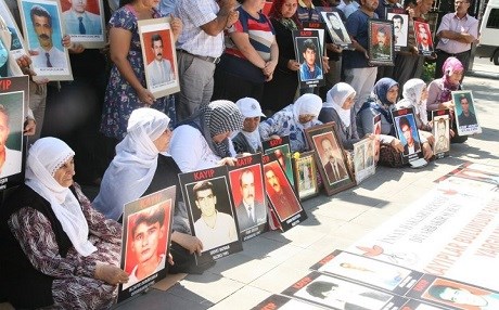 AMED – Çalakiya Dayikên Aştiyê hate qedexekirin