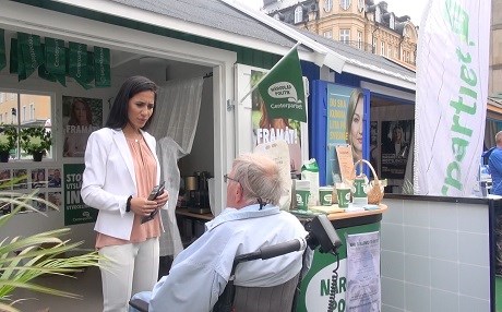 Kurdên li Swêdê bi ser partiyên rastgir û çepgir de dabeş bûne