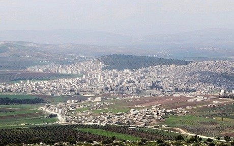 Polîsên Serbazî yên opozisyonê li Efrînê avêtin ser du taxên bajêr