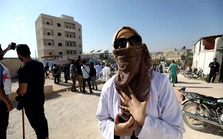 IDLIB - Fermanber û karmendên tendirustî xwepêşandanek kirin