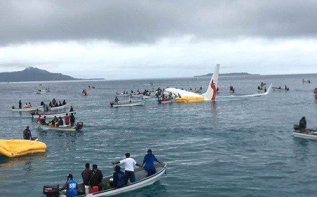 AWUSTRALYA - Firokeya rêwiyan kete nav deryayê