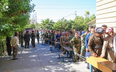 Fotoğraflarla başkentte ‘özel oy kullanma’