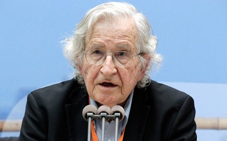 Chomsky: Divê Amerîka bo parastina Kurdan li Sûriyê bimîne