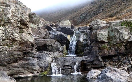 Bu da oldu; tarihi köprü çalındı
