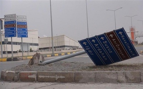 Bo çend bajarên Bakurê Kurdistanê hişyariya ba û barana gur hat ragihandin