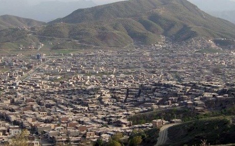 Hêzên rejîma Îranê kurdek li Merîwanê birîndar kir