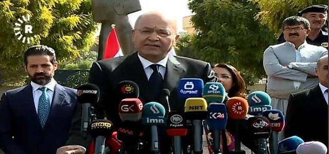 برهم صالح يشدد على التنسيق مع الحكومة الاتحادية لتمويل المشاريع الخدمية في حلبجة