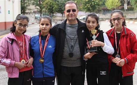 Görme engelli öğrenciler 4 madalya kazandı