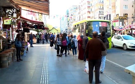 Bankayên Tirkiyê bi mercên giran kredî didin welatiyên Bakur