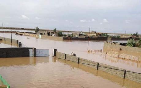 القوات الأمنية تتمكن من اجلاء 8 مواطنين بينهم نساء حاصرتهم السيول في ديالى