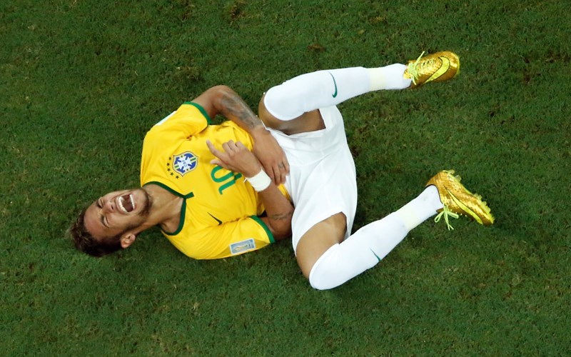 İtfaiyeden ilginç uyarı: Yanarsanız Neymar gibi yapın