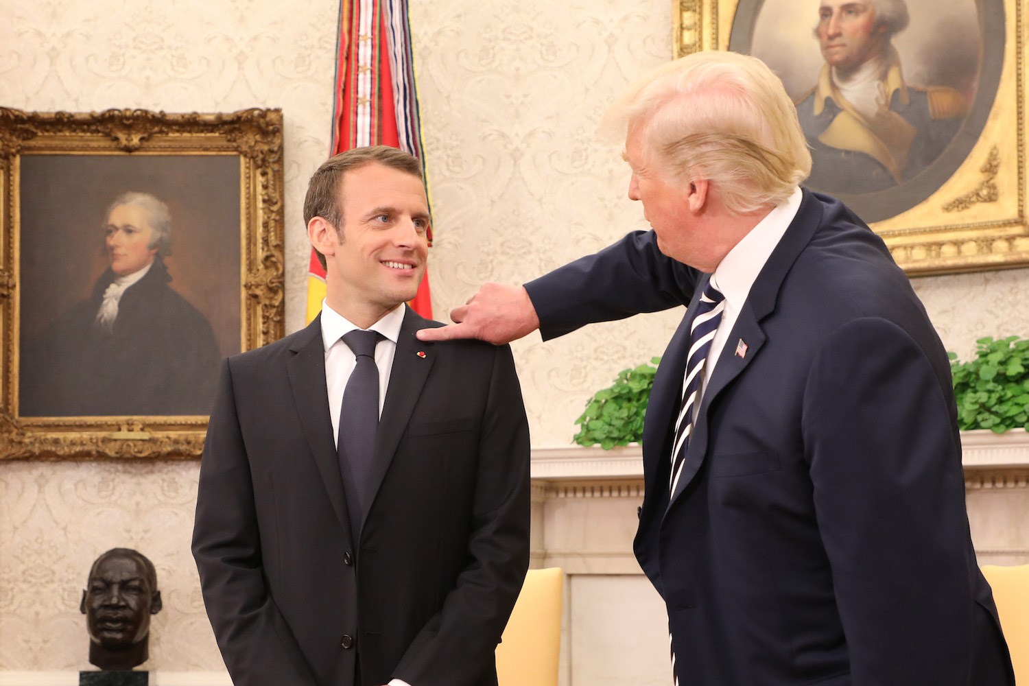 Trump'tan Macron'a "Avrupa Birliği ordusu" tepkisi