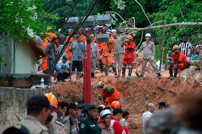 FOTO - Brezilya'da toprak kayması: 10 ölü, 11 yaralı