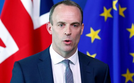 Brexit yeni istifalar getirdi