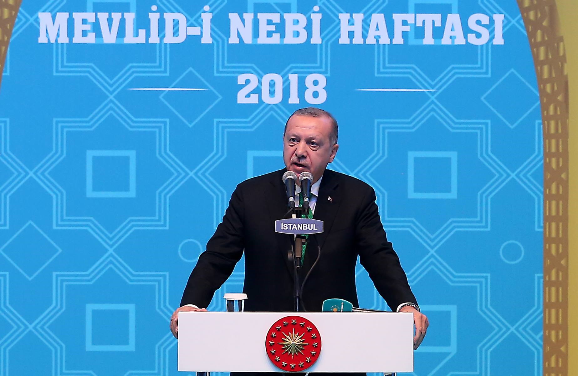 Erdoğan: Bu ülkenin gençleri sağcı-solcu denilerek birbirine kırdırıldı