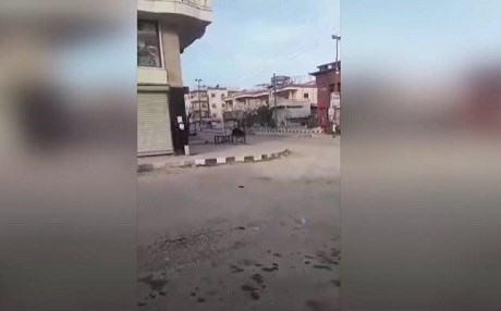 VÎDEO - Li Efrînê şerekî giran e; Hêzên Tirkiyê êrîşî Ehrar El-Şerqiye kirin