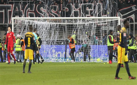 Taraftar kazandı; maçlar artık Pazartesi oynanmayacak