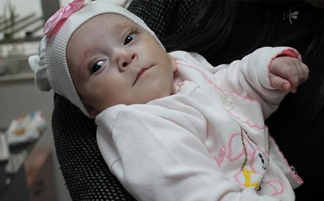 BATMAN - Mucize bebek hayata tutundu