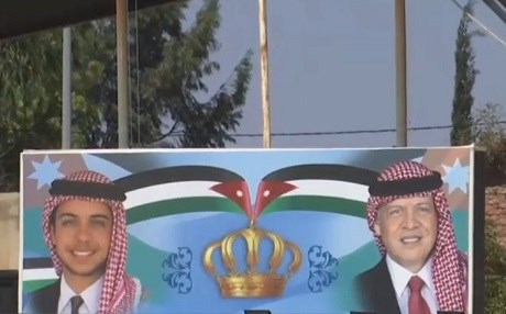 Urdin daxwaz dike ku bi Sûriyê re dest bi peywendiyên siyasî bike