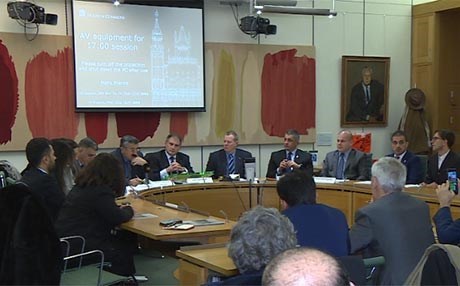 Li Brîtanyayê ji bo naskirina komkujiya Kurdên Êzdî wek cenosîd panelek hat sazkirin