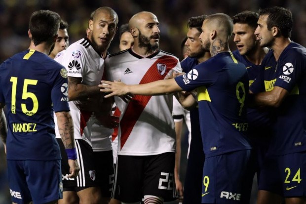 بۆكاجۆنیۆرز و ریڤه‌رپلێت بایكۆتی یاری برنابیۆ ده‌كه‌ن