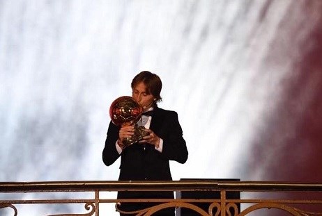 لوكا مۆدریچ خه‌ڵاتی بالۆن دۆری 2018ی به‌ده‌ستهێنا