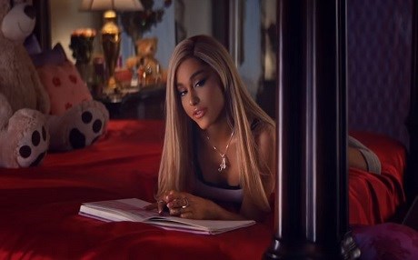 ئاریانا گراندی ژمارەیەکی پێوانەیی نوێ تۆمار دەکات