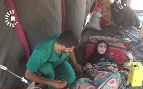 Xelkên navçeya Hecîn ji ber şer direvin