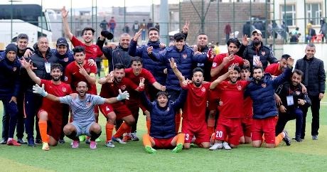 راستی چوونی دوو یاریزانە یەمەنییەکە لە پێشمەرگەی هەولێر