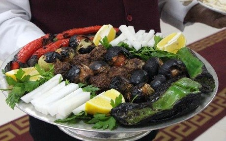Urfalıların doğal 'antibiyotiği':Soğan kebabı