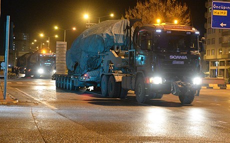 TSK’dan Suriye ve Rojava sınırına tank sevkiyatı | Rudaw.net