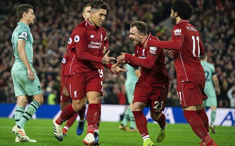 Liverpool, Arsenal'i farklı yendi