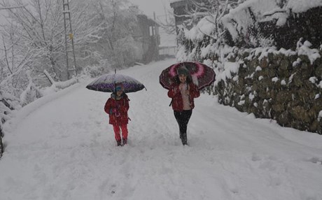 Kürt illerinde eğitime kar tatili