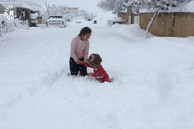 Heavy snow blankets Kani Masi