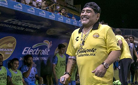 Maradona mide kanaması geçirdi