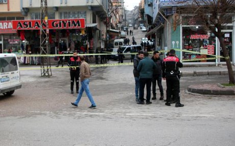 ANTEP - Boşanma nedeniyle husumetli aileler çatıştı