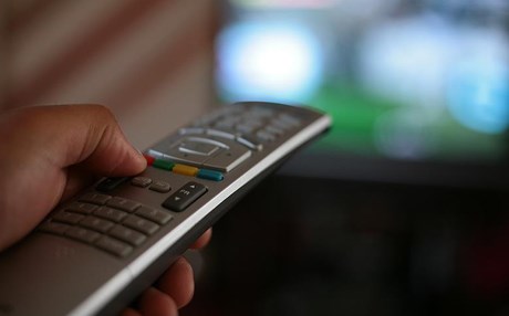 İran'da yabancı ürünlere reklam yasağı