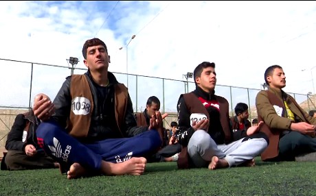 Yoga sessions bring comfort to Duhok prisoners